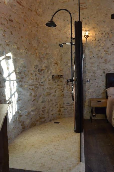 Tour Medievale Fortifiee Entierement Restaure Saint-Sever  Exteriör bild
